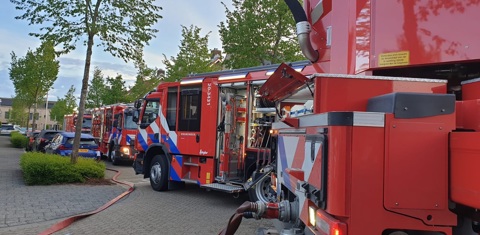 brandweer voertuigen op straat