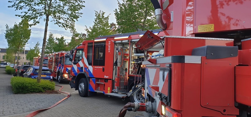 brandweer voertuigen op straat