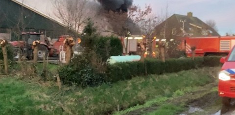 Rookontwikkeling bij brand in schuur Terheijden, eigen beeldmateriaal A. Hamers